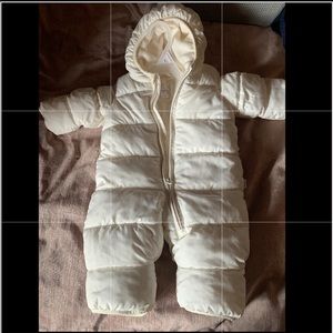0-3 month Gap Snowsuit for Baby Brand New unworn